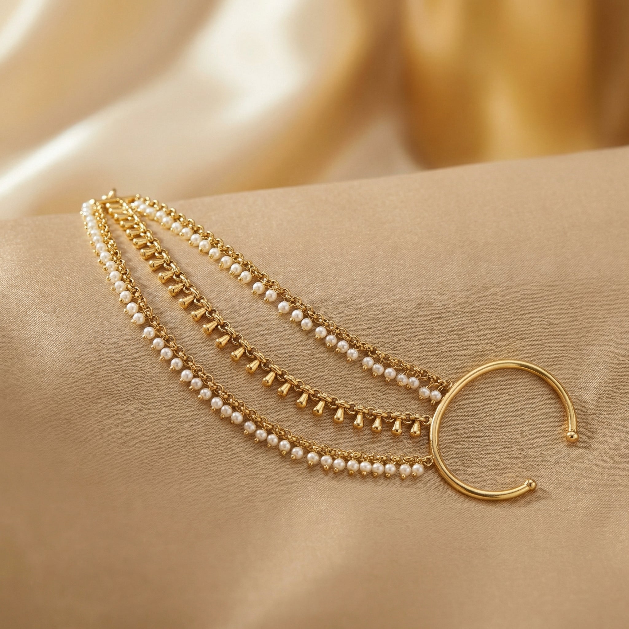 Saaz Pearl Kaan Back Chain