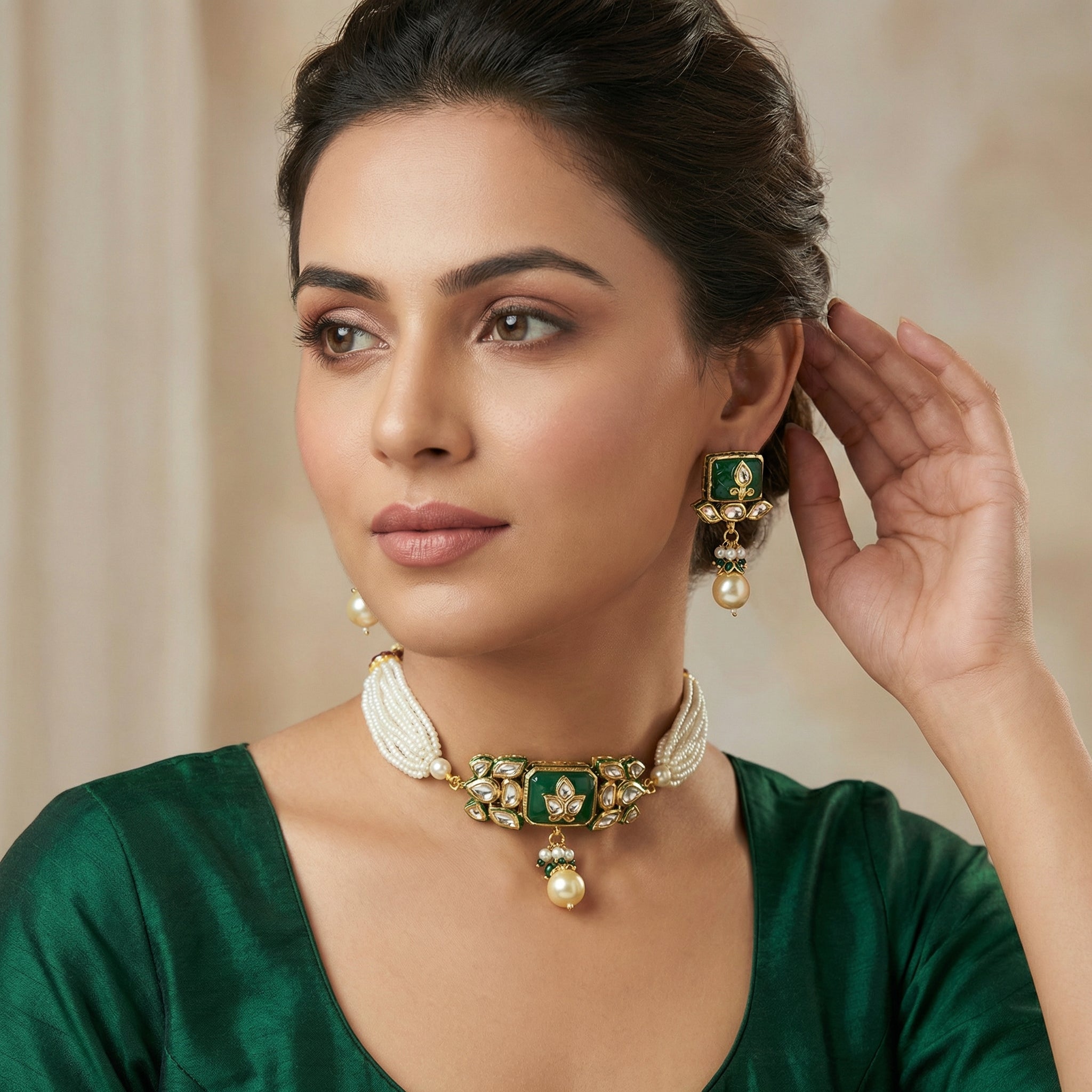 Jodha Andaaz Choker Set- Emerald